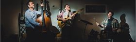 Kew Court House Live: SKOV