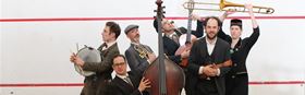 Kew Court House Live: The Wikimen
