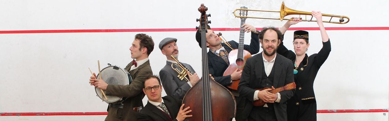 Kew Court House Live: The Wikimen